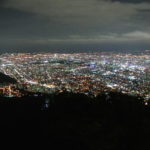 【日本新三大夜景认证！】到札幌一定要看的藻岩山夜景！