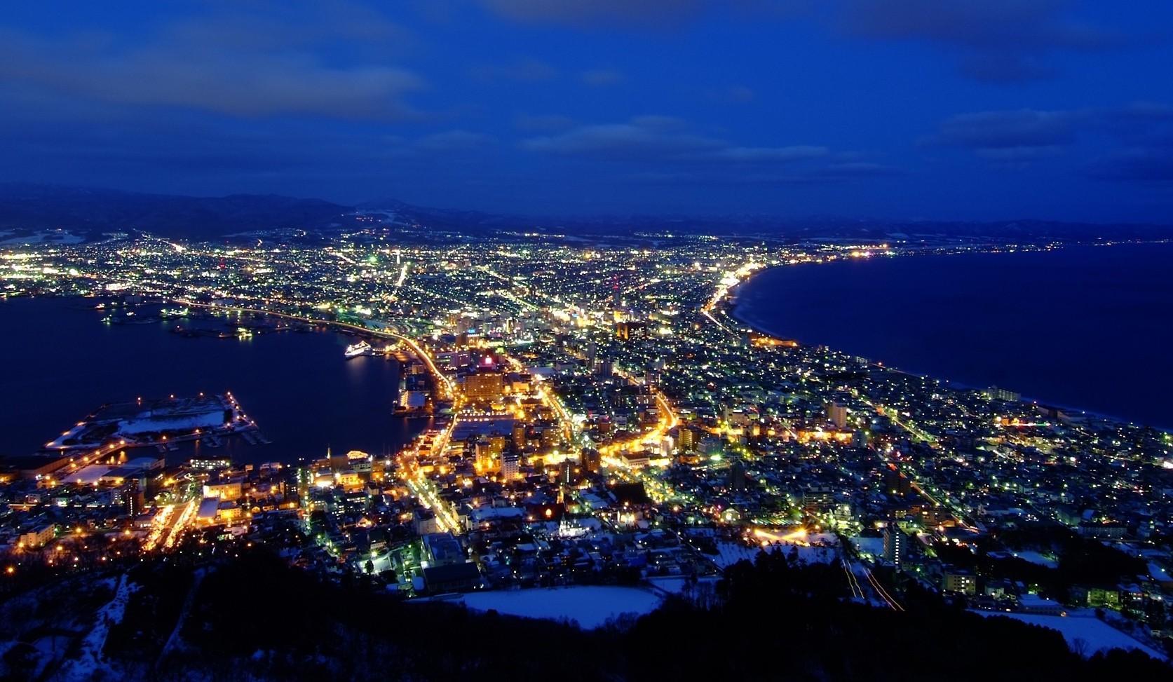 絶景！函館の夜景を120％満喫するための全てと穴場スポット