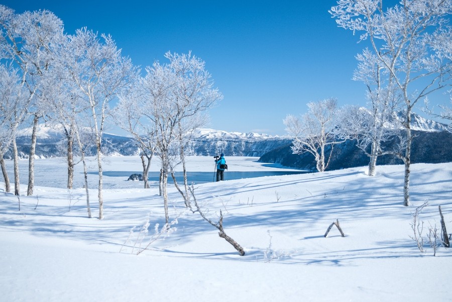 Winter trekking in Lake Mashu