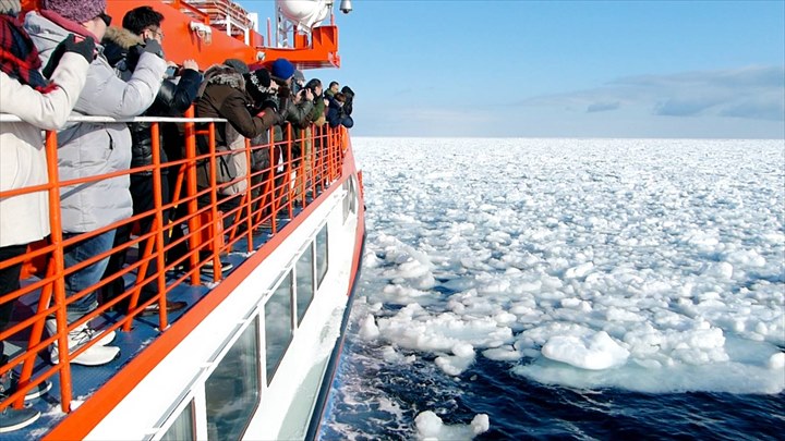 北海道　流氷　ガリンコ号