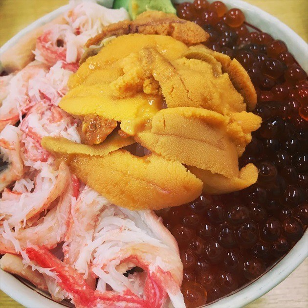 海鮮や よし丼　北海丼