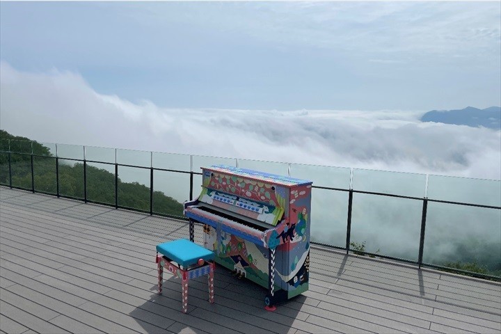 雲海テラス　旅するLOVEピアノ