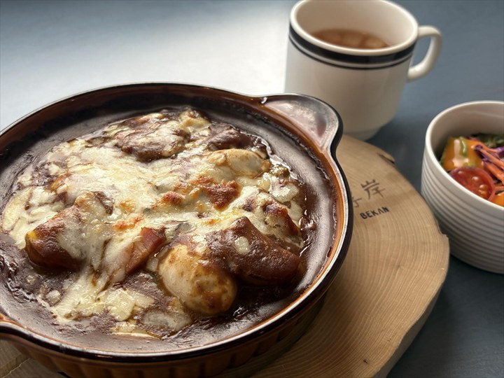 道の駅 厚岸グルメパーク 厚岸味覚ターミナル・コンキリエ　牡蠣の焼きカレー